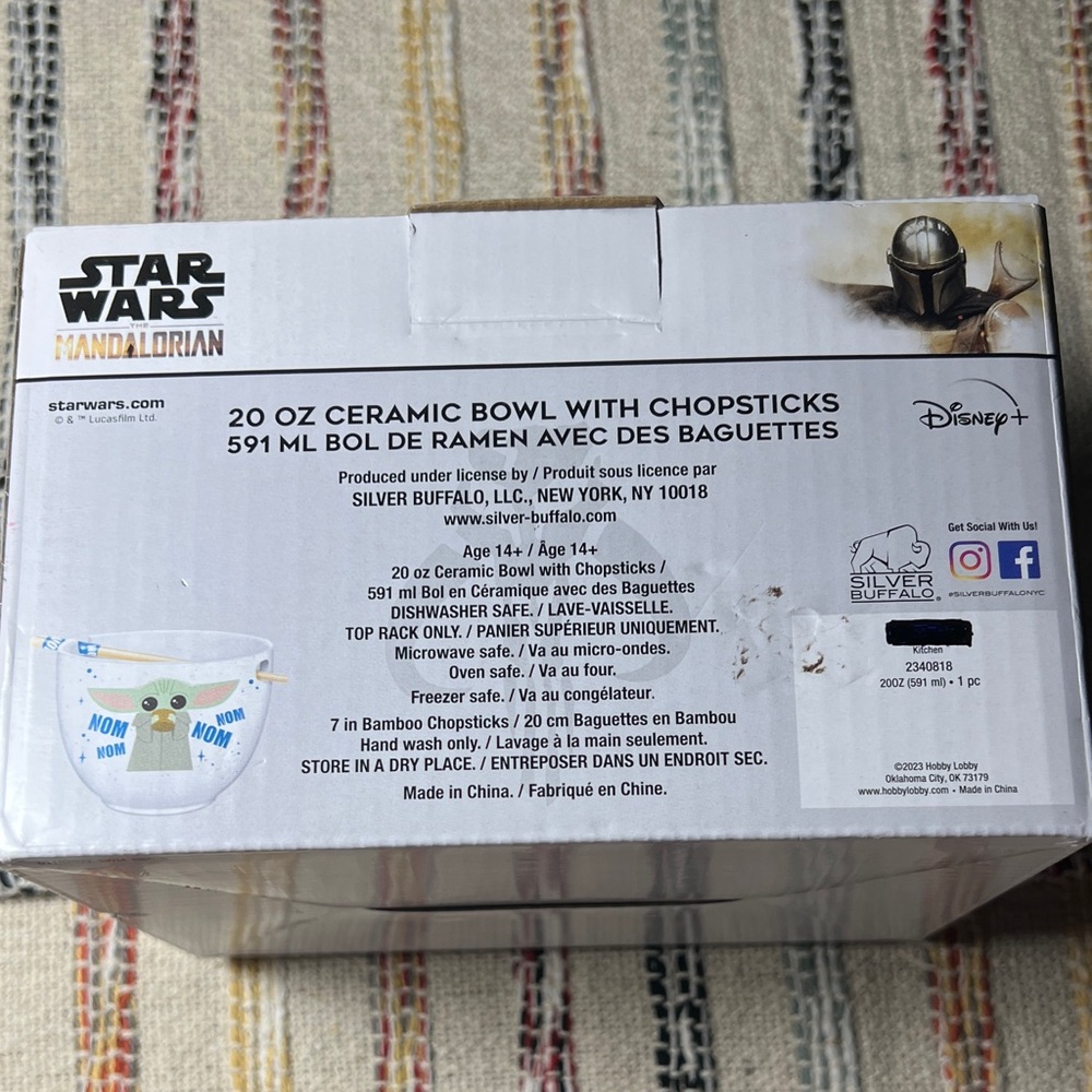 🥢Disney Star Wars The Mandelorian Baby Yoda Grogu Ceramic Bowl with Chopsticks - Picture 5 of 12
